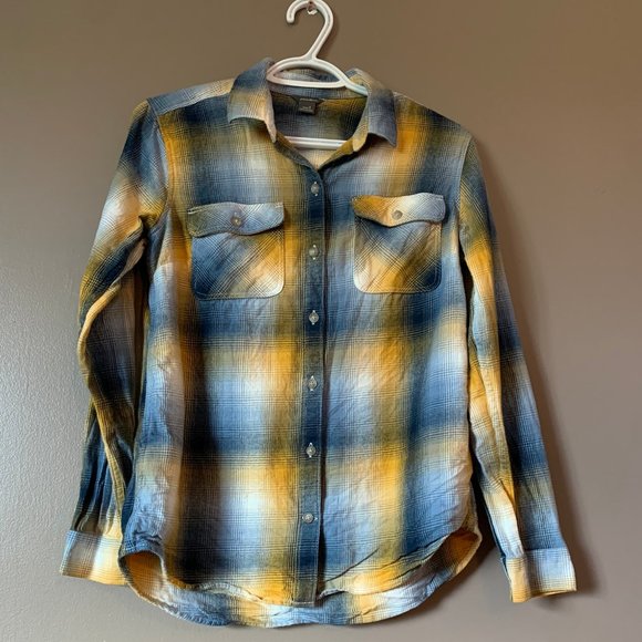 Eddie Bauer Plaid Long sleeved shirt - Picture 1 of 4